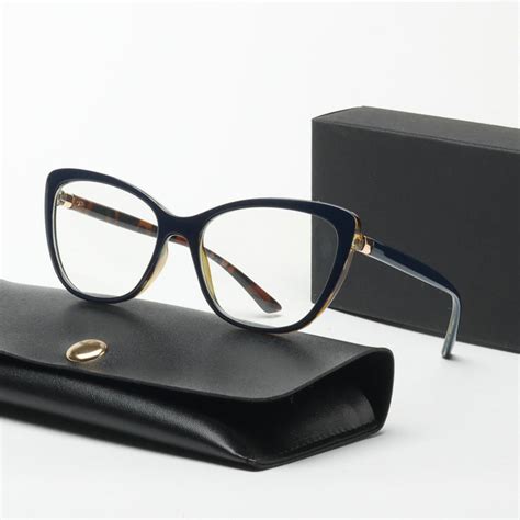 livelylume reading glasses.